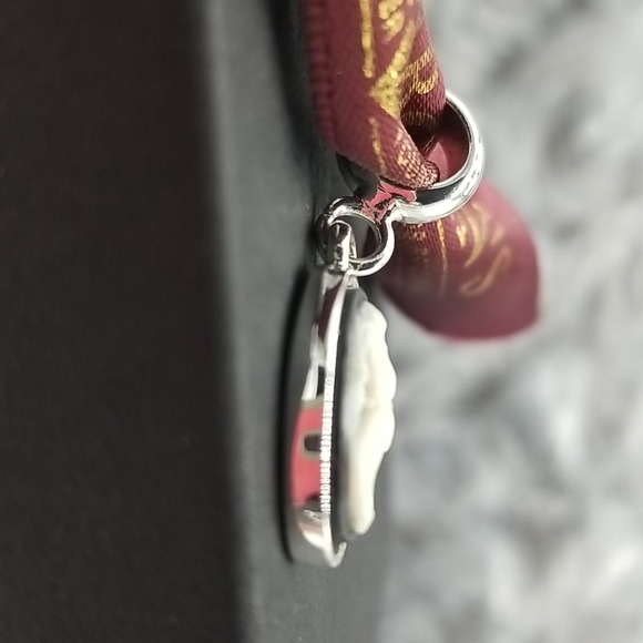 Victorian Vintage Style Lady Cameo Bracelet Charm - Picture 7 of 7